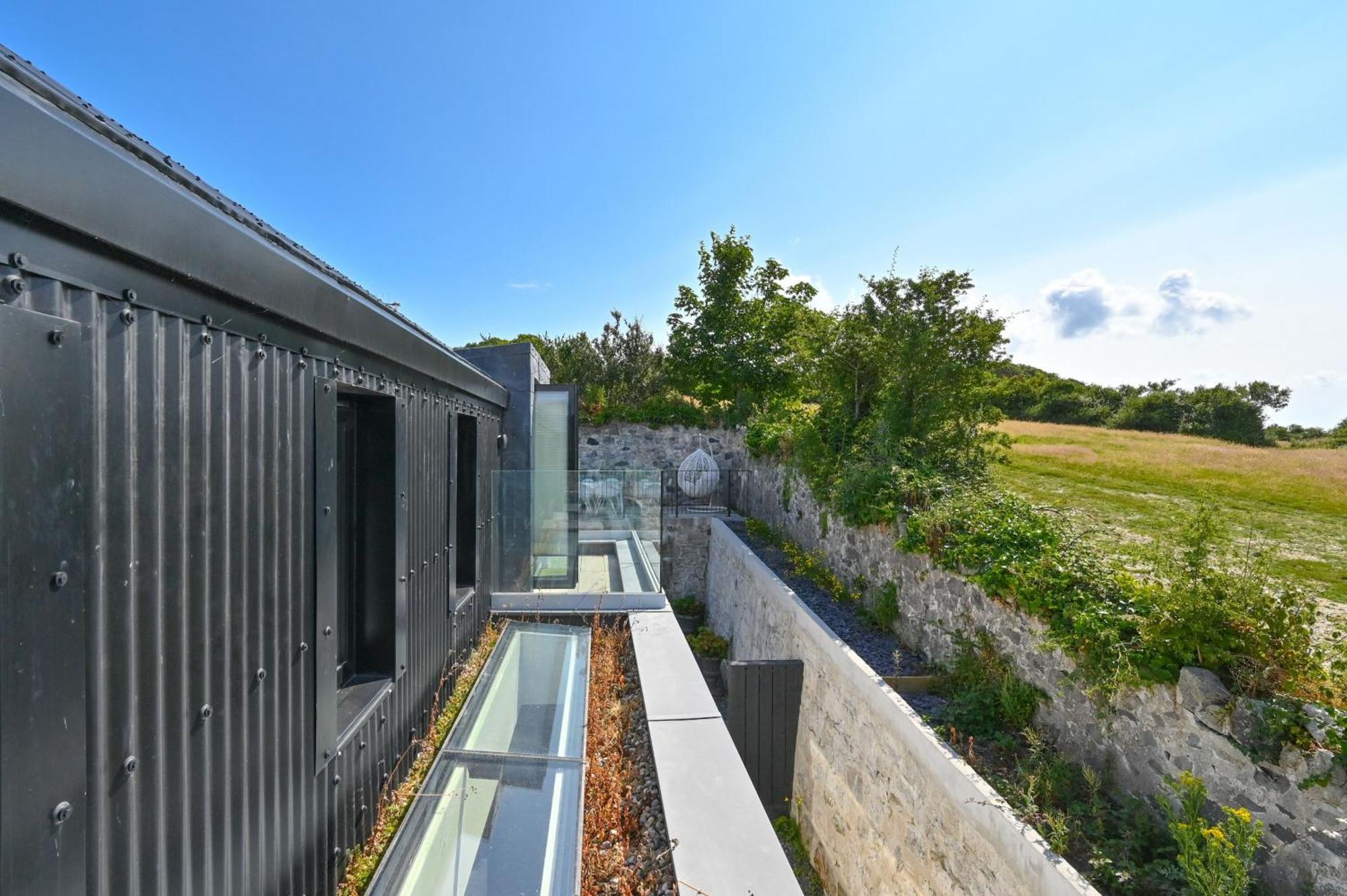1 The Nest - Luxury Modern House Nr Beach & Bars With Sea Views & Free Parking Villa Charlestown  Luaran gambar